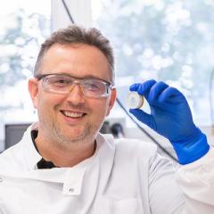 Dr David Muller